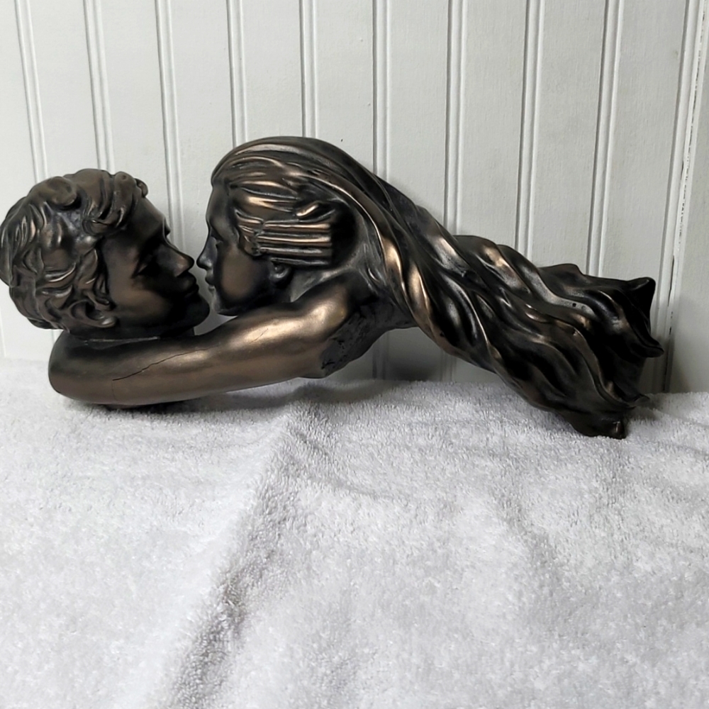 Kissing couple